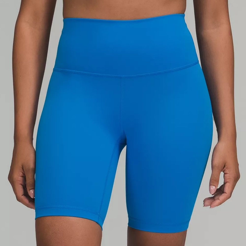 NWT Wunder Train High-Rise Short 8"